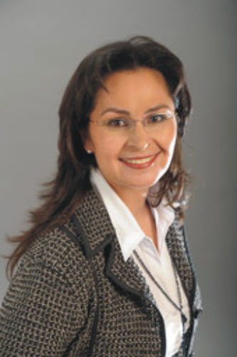 Juanita Hieble-Tomio, AUI Business Knigge Coachs